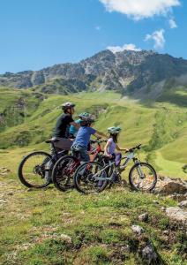 Les Balcons PROCHE PARC NATIONAL VANOISE appartements 2 pieces 6 pers MONTAGNE SUPERIEUR : photos des chambres