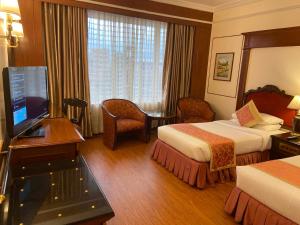 The Everest Hotel