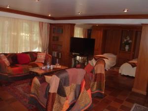 Hotels Hotel Restaurant Les Pins logis : Suite