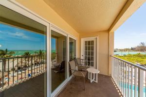 Holiday Home room in 207 Beach Place Condos
