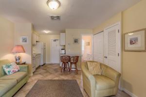 1br 1b - 3rd Floor - King - Surf Song #335