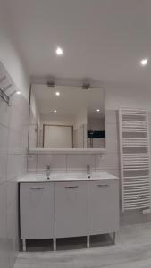 Gîte de St Ladre "LAtelier", proche Parc des Expos Villepinte NEUF