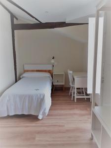 Hostal Lierganes Fluviarium Rooms