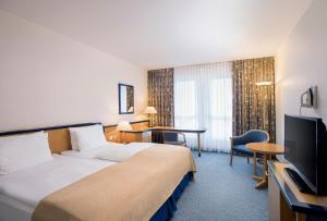 Double Room room in Holiday Inn Hamburg an IHG Hotel