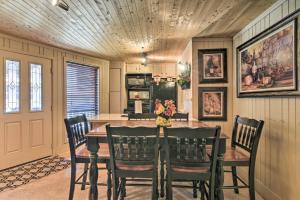 Walk to Ski and Trails All-Season Angel Fire Escape