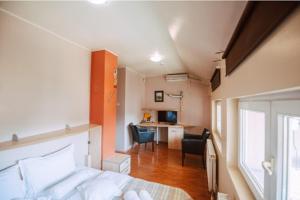 Car Royal Apartments and Rooms