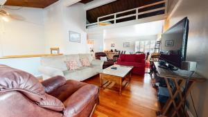 Sierra Manors 8 Townhouse - 3hvězdičkové hotely ve městě Mammoth Lakes