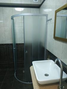 Triple Room with Balcony room in Shaarei Zion