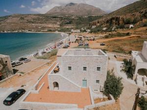 George SeaFront Suites Lakonia Greece