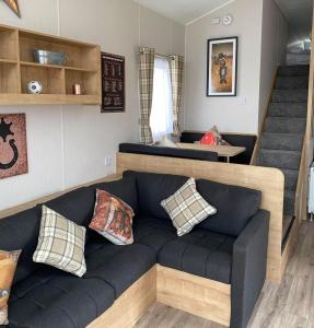 Gullivers Valley, M1, JCT 31