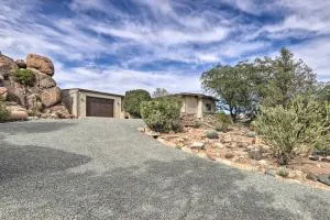 Walk to Watson Lake Private Prescott Home! - Williams