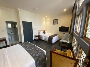 Phòng Deluxe 4 Người (Deluxe Quadruple Room)