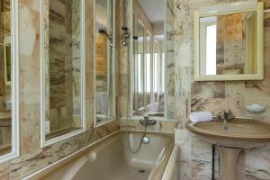 Belle Isle Sur Risle - Chateau Hotel & Spa