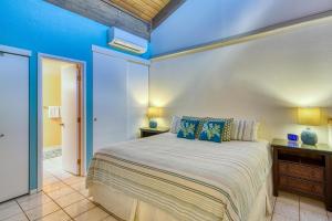 Kamaole Sands 7-406, Courtyard & Ocean Views, AC