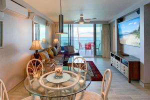 Royal Mauian 309, Direct Ocean Front, Split AC
