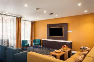 Holiday Inn Express at Monterey Bay by IHG