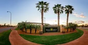 Mia Mia House in the Desert - Newman