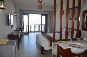 Sunshine Hoian Hotel