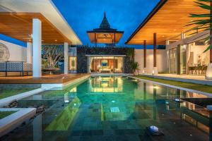 Botanica Bangtao Beach Villa