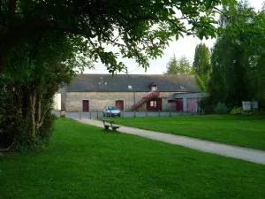 Auberge de Jeunesse HI Pontivy - Noyal-Pontivy