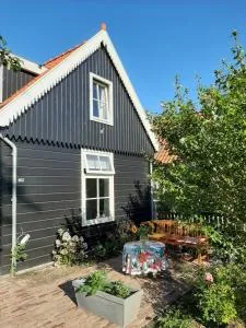 B & B Tulp Amsterdam Noord - 赞丹