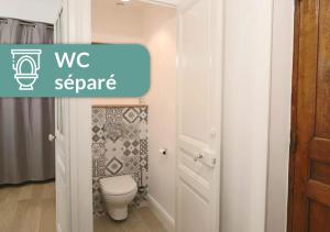 Appartements Cosy Appartement Lyon Valmy - parking : photos des chambres