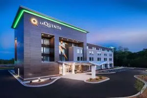 La Quinta Inn & Suites by Wyndham Wisconsin Dells- Lake Delton - Baraboo