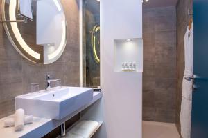 Hotels Radisson Blu Hotel Bordeaux : Chambre Familiale