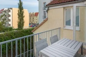 H&H Apartments im Herzen der Stadt in der Lange Strasse geräumig ruhig mit Küche und Esstisch - Klein Zastrow H&H Apartments im Herzen der Stadt in der Lange Strasse geräumig ruhig mit Küche und Esstisch - Klein Zastrow