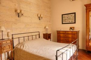 Hotels Au Saint Roch - Hotel et Jardin : photos des chambres