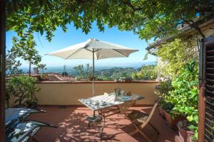 Two-Bedroom Apartment room in Terrazza sui colli