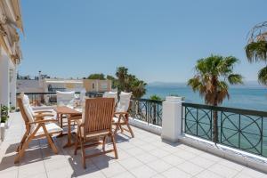 Beachfront Modern Apartment Evia Greece