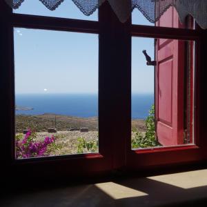 GOLDEN CAPE COTTAgE Andros Greece