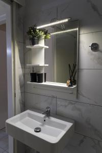 Melanthi Apartment