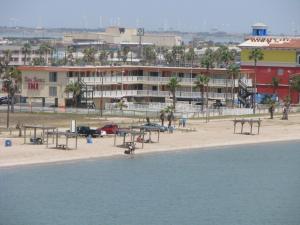 Sea Shell Inn on the beach