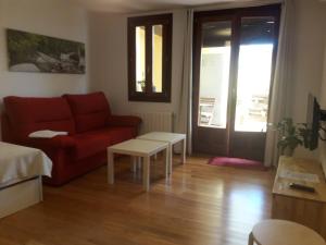 Apartamentos y Estudios LA RISTRA