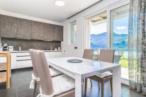 Apartment Veronica - Domaso