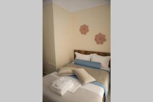 Strata deluxe Apt.(Must)