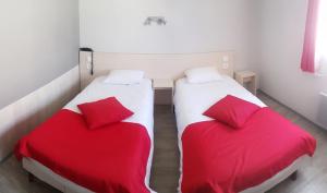 Hotels Hotel La Berangere : Chambre Lits Jumeaux avec Douche  - Non remboursable