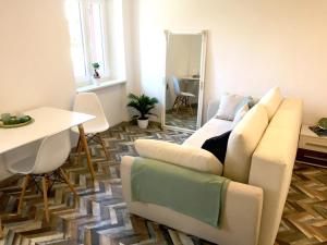 Gretas place - Elegant home with Exclusive location and Seaview