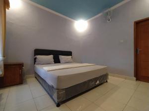 Phòng Tiêu Chuẩn Giường Đôi Có Quạt Máy (Standard Double Room with Fan)