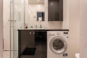 ApartWro Przestronny apartament z tarasem 5 min od Rynku garaż projektor