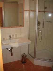 Comfort Double Room with Balcony room in Aparthotel Tyrol