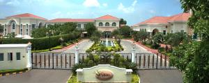 The Palms Town & Country Club - Resort