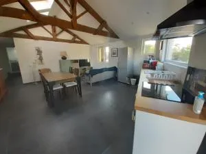 Albizia rouge - Gîte de charme à la campagne - Galgon