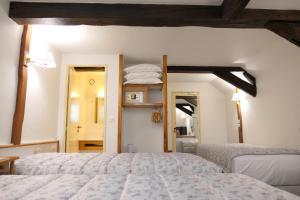 Hotels Hotel Les Trois Luppars : photos des chambres