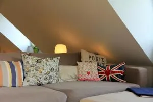 ruhige gemütliche 2Z-Whg in S-West - Heslach