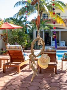 Casa Zarah - Hacienda Family Home - Pool and 2-Block to Beach