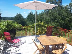 Maisons de vacances Adorable maison, terrasse avec vue sur bocage proche Mont St-Michel : photos des chambres