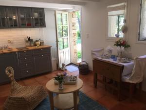 B&B / Chambres d'hotes Les Olivettes le mazet : photos des chambres